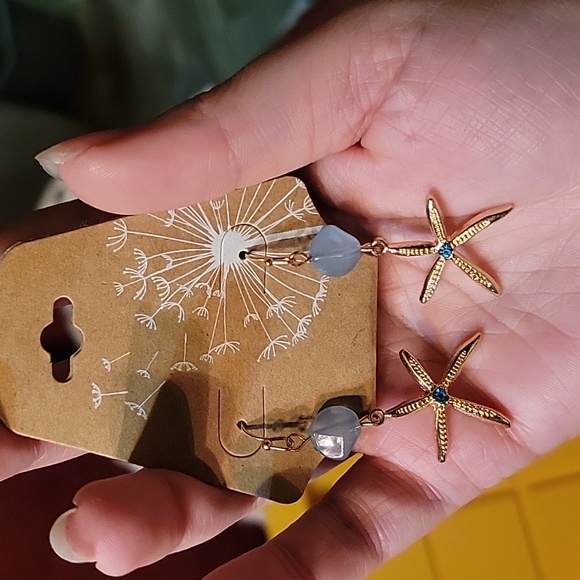 Starfish earrings - Picture 1 of 2